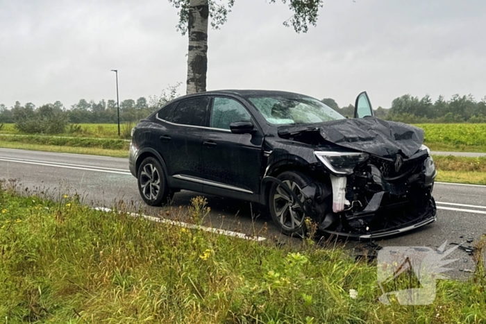 Gewonden en auto zwaar beschadigd bij kettingbotsing