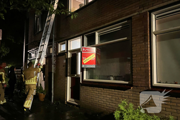 Slaapkamer vol met regenwater