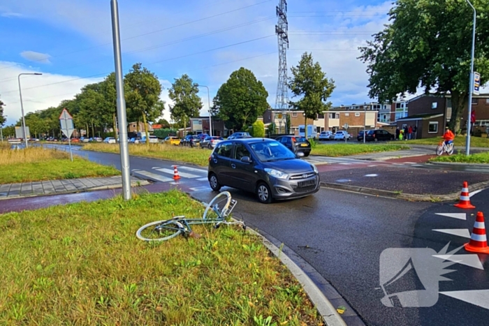 Wederom fietser aangereden op rotonde