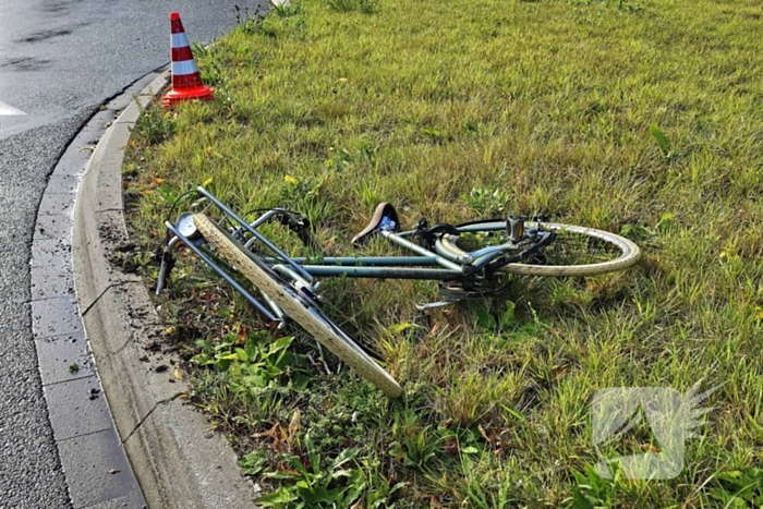 Wederom fietser aangereden op rotonde