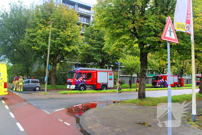 Brandweer verleent eerste hulp na ongeval