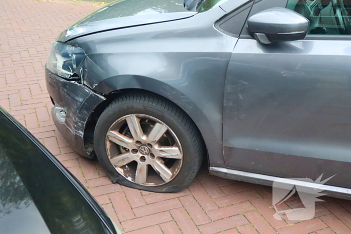 Moeder en kind op bakfiets in botsing met personenauto