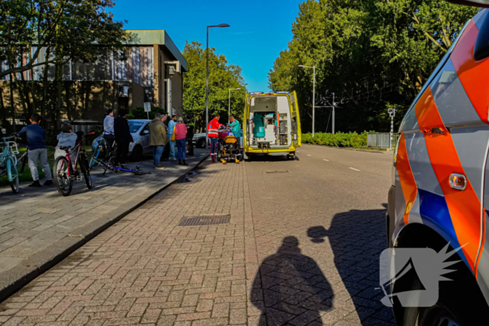 Tiener op fiets aangereden door automobilist