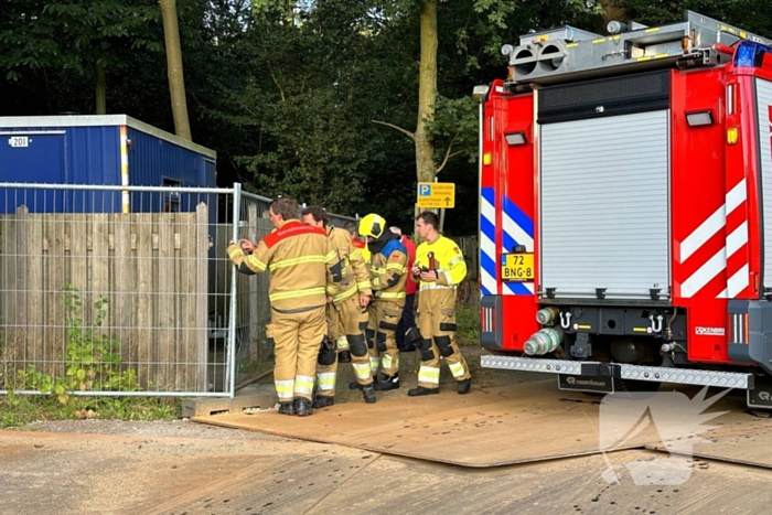 Brandweer bevrijdt fietser die achter gesloten hek stond