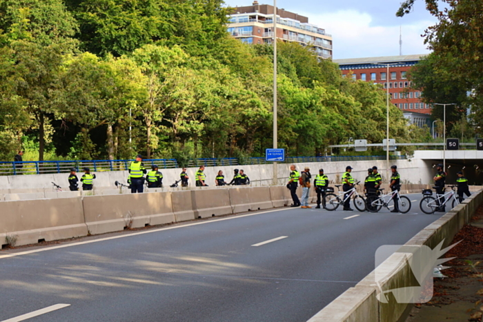 Weinig politie-inzet tijdens XR-blokkade wegens staking