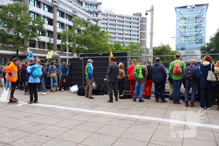 Weinig politie-inzet tijdens XR-blokkade wegens staking