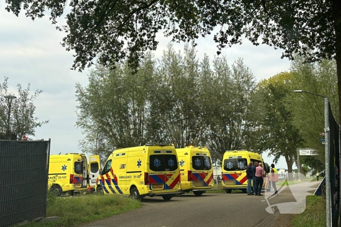 Motor rijdt publiek in, persoon van organisatie overleden