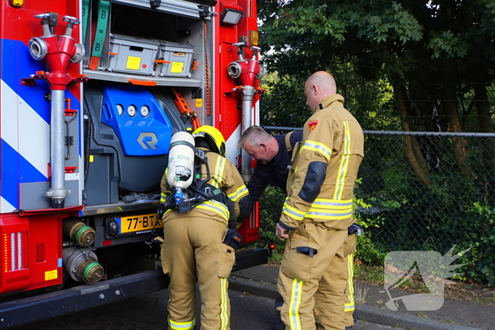 Brand bij school met emmers geblust door brandweer