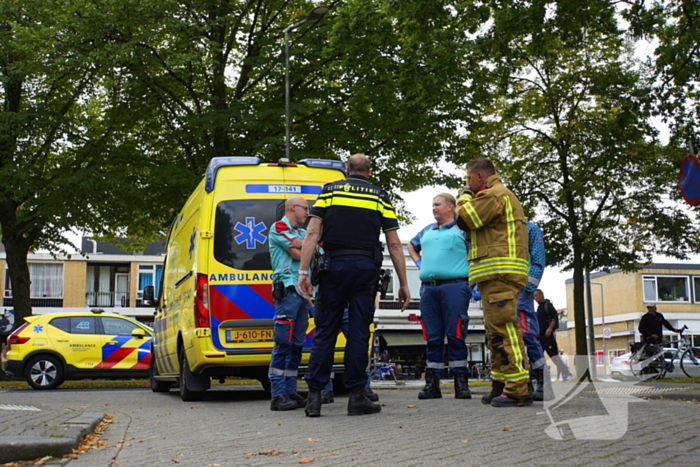 Brandweer zet extra middelen in bij brand in flat