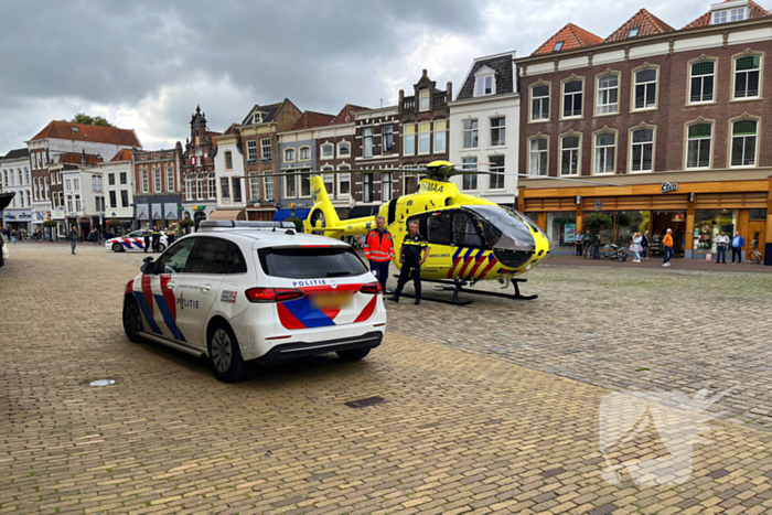 Traumahelikopter landt midden in het centrum