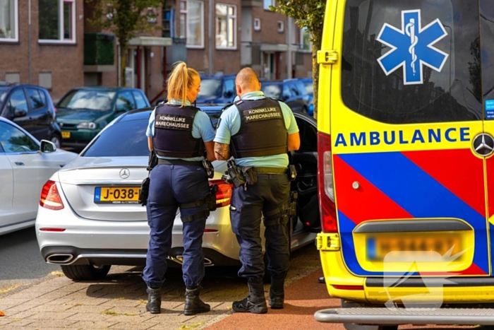 Scooterbestuurder gewond bij botsing met autodeur