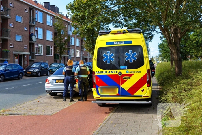 Scooterbestuurder gewond bij botsing met autodeur