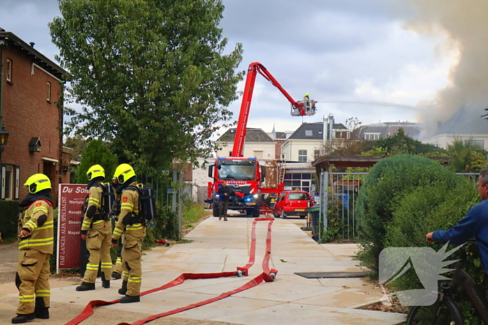 Grote rookontwikkeling bij woningbrand