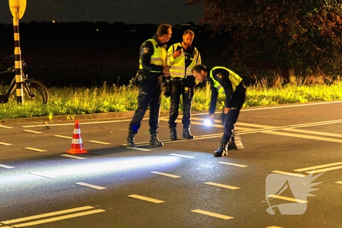 Fietser overlijd na botsing met auto