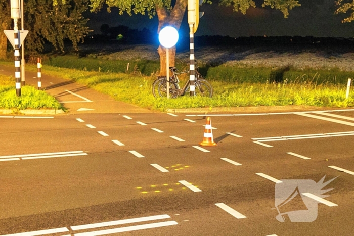 Fietser overlijd na botsing met auto