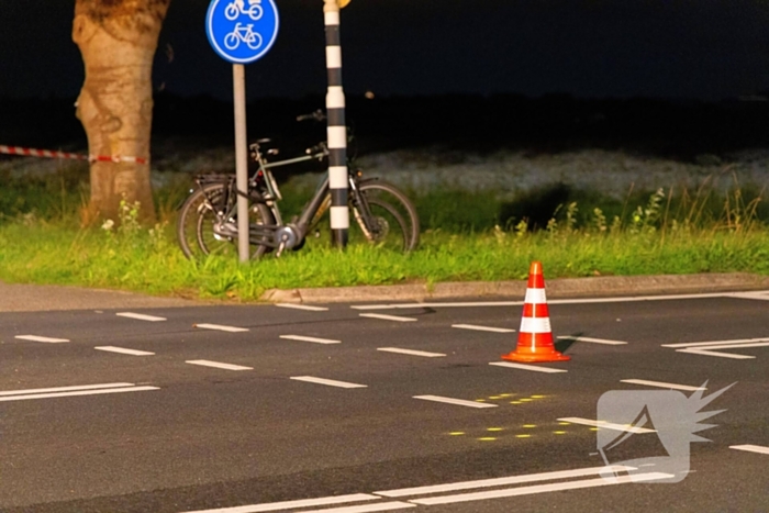 Fietser overlijd na botsing met auto