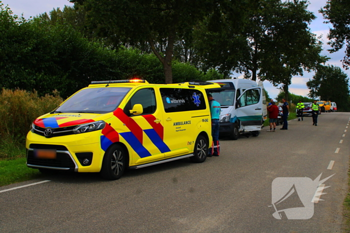 Buurtbus en bezorgbus klappen op elkaar