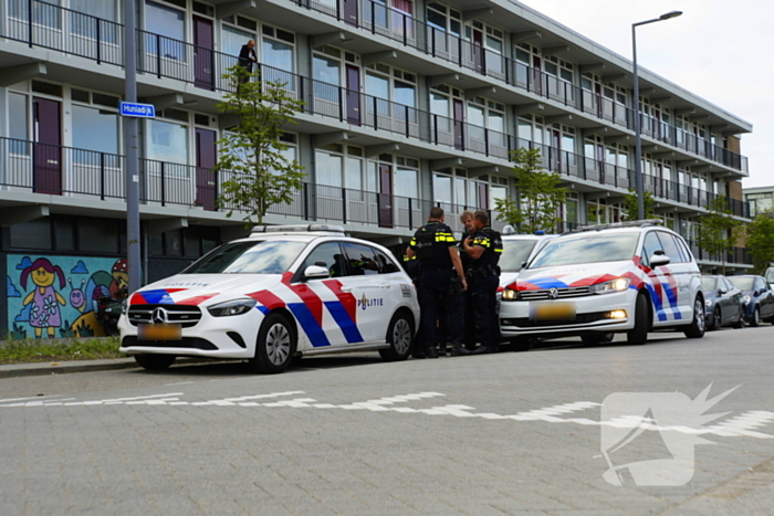 Politie onderzoekt vuurwapenmelding op School