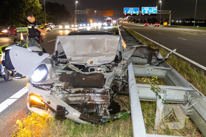 Peperdure Porsche total-loss na aanrijding