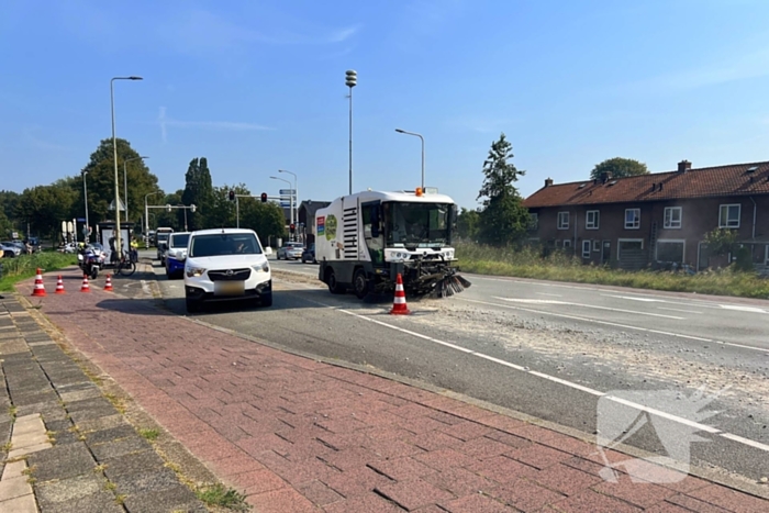 Verloren lading grind zorgt voor verkeersoverlast