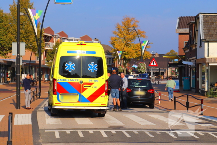 Voetganger aangereden op zebrapad