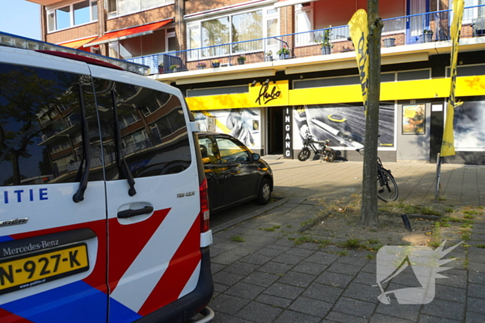 Gewapende overval op bouwmarkt: daders op scooters gevlucht