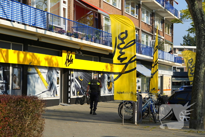 Gewapende overval op bouwmarkt: daders op scooters gevlucht