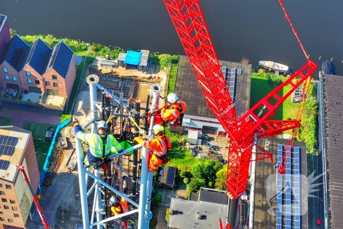 Zendmast verwijdert van Telecomtoren