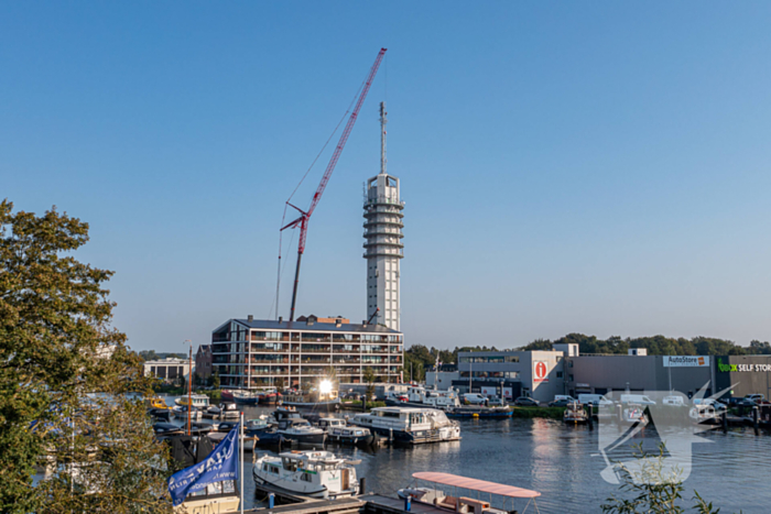 Zendmast verwijdert van Telecomtoren