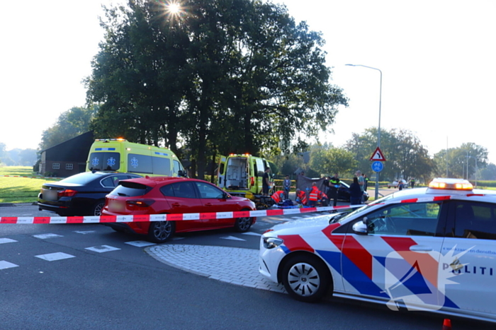 Wielrenner geschept door auto, traumateam ingezet