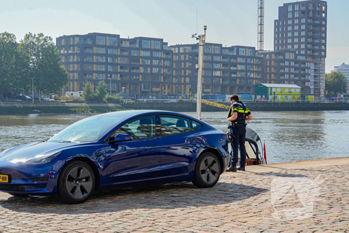 Koelvloeistoflekkage op motorblok pleziervaartuig