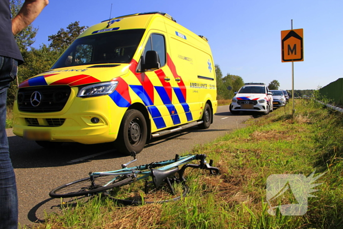 Wielrenfiets gebroken na ongeval met motor