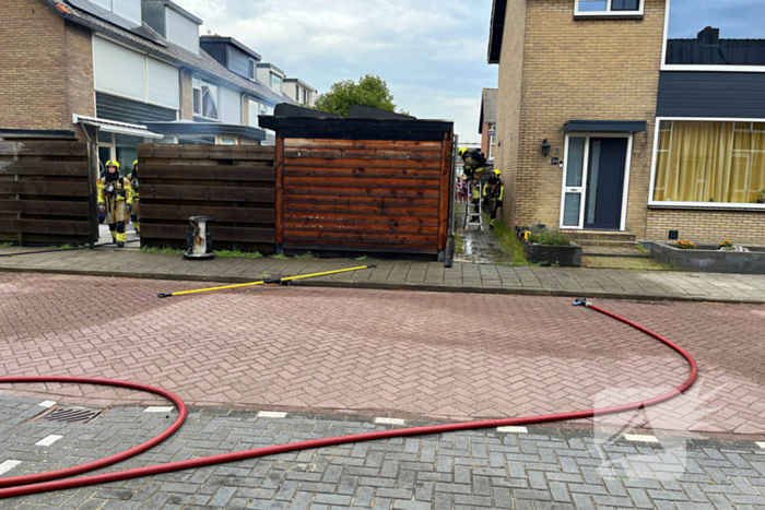 Veel rookontwikkeling bij schuurbrand