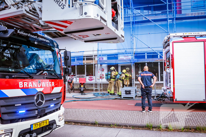 Veel rook bij brand in afhaalrestaurant