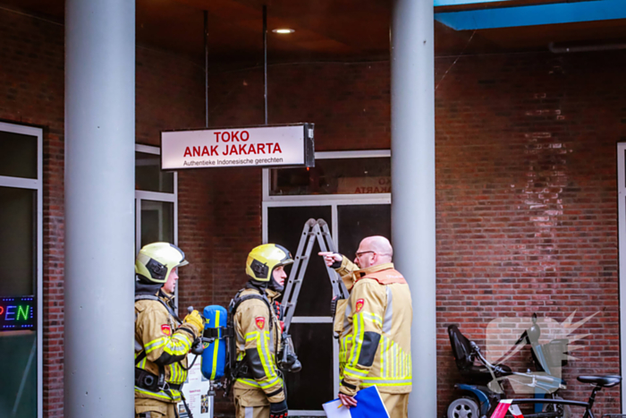 Veel rook bij brand in afhaalrestaurant