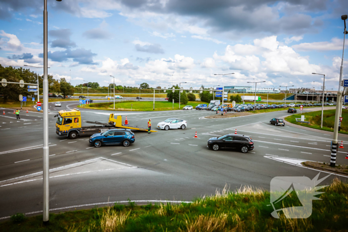 Verkeersdrukte na botsing op kruising