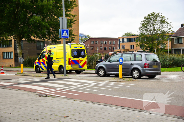 Kind op fiets aangereden bij oversteekplaats