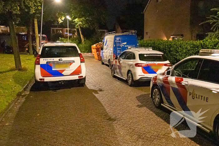 Explosie in achtertuin, politie doet onderzoek