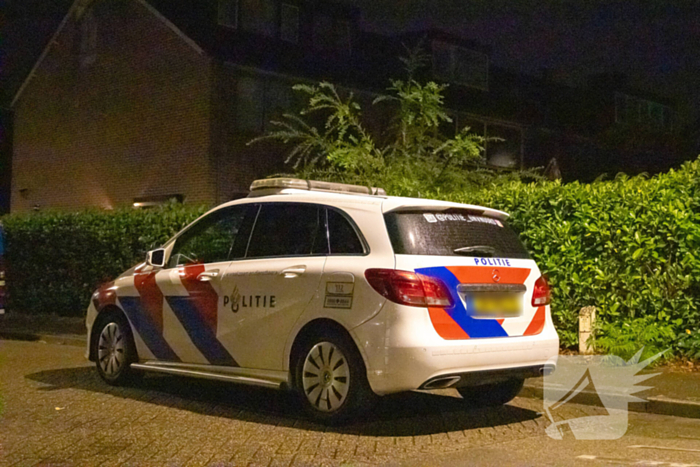 Explosie in achtertuin, politie doet onderzoek