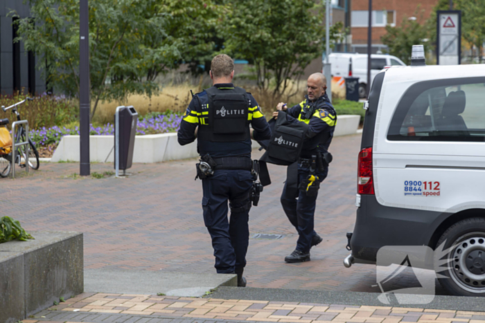 Poging tot overval telefoonwinkel