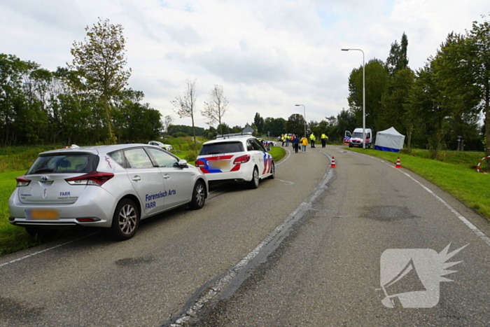 Bestuurder komt om bij auto te water