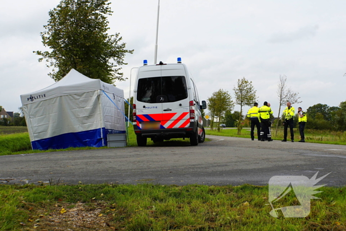 Bestuurder komt om bij auto te water