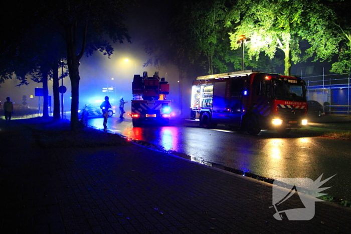 Brandweer zet meerdere eenheden in bij woningbrand