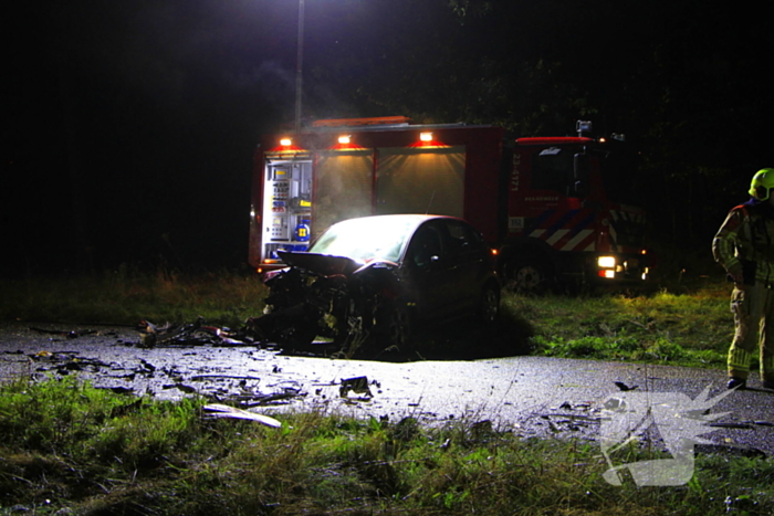 Meerdere gewonden na frontale botsing tussen auto's