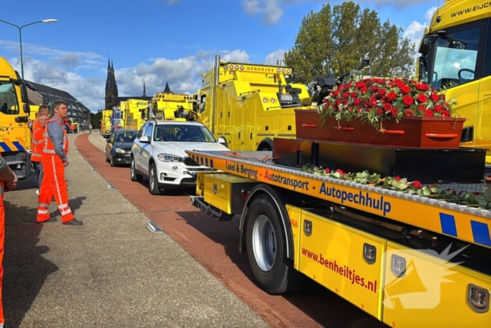 Waardig afscheid van directeur van autohulpdienst