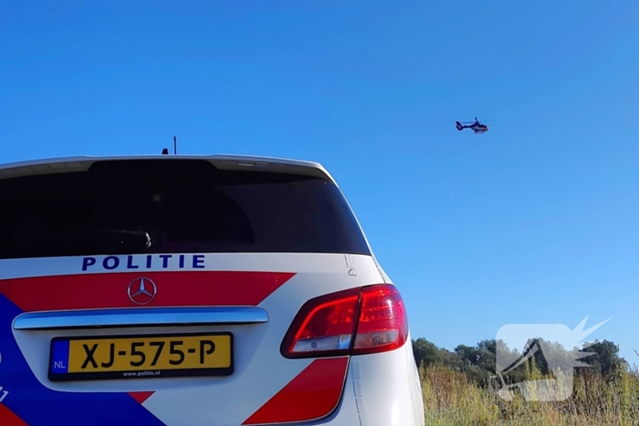 Meerdere hulpdiensten zoeken op land, water en vanuit de lucht