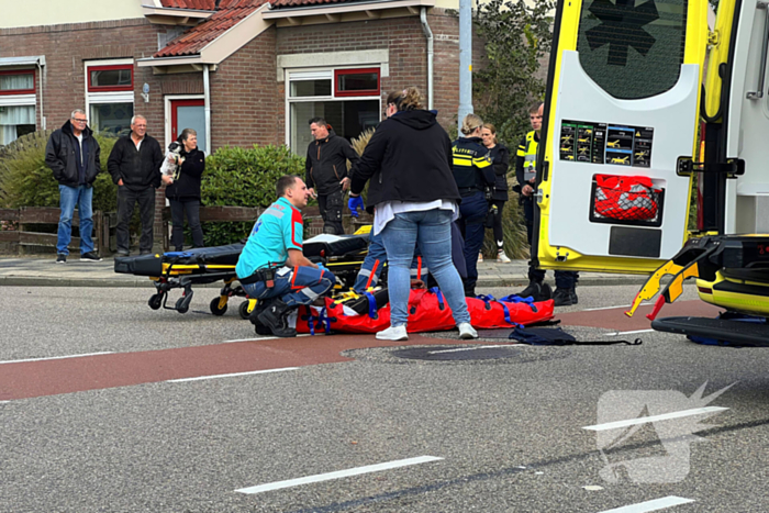 Fietser gewond bij aanrijding met bestelbus