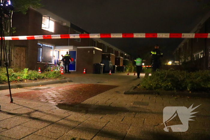 Politie doet onderzoek naar mogelijke explosie bij woning