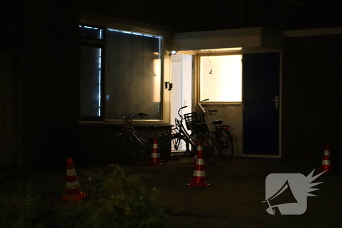 Politie doet onderzoek naar mogelijke explosie bij woning