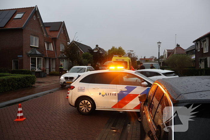 Automobilist ziet scooterrijdster over het hoofd